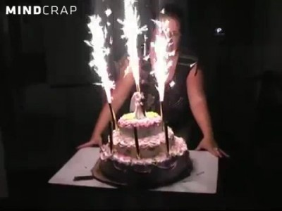 Летающий свадебный тортик