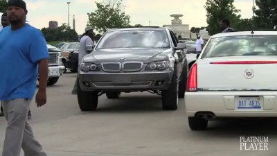 BMW 750Li on 30 INCH RIMS- DETROIT