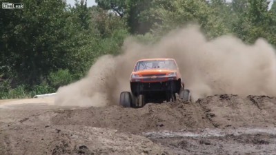 Девочки и монстр