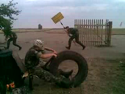 в армии делать нехуй