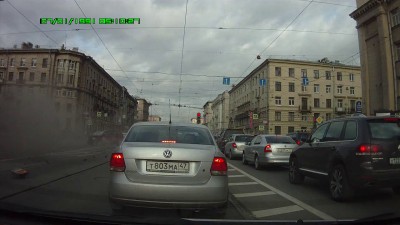 Вылетел на красный свет