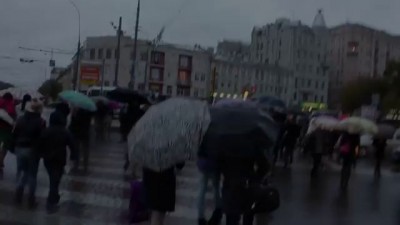 Окурком в лицо: ЛГБТ нападает на прохожих