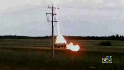 Молния ударила в автомобиль. Канада