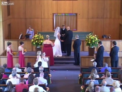 Придурок на свадьбе