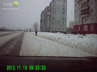 спешила на автобус