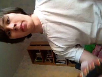 Видеоурок. Как есть шоколадные батончики.