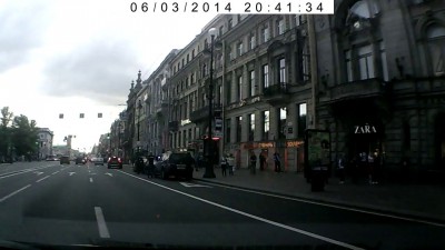 Автобус сбил пешеходов на Невском проспекте