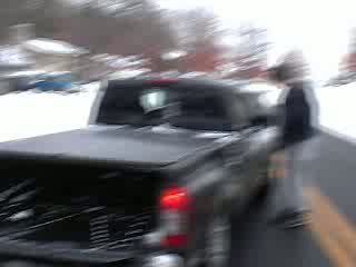 Тачку вытаскивают