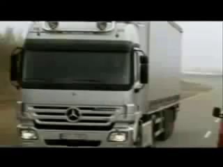 Bremstest PKW - LKW (VW T4 gg. Mercedes Actros)