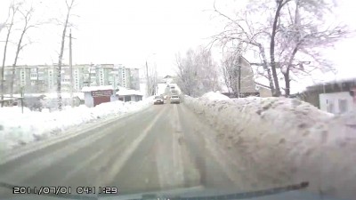 мягкая посадка в сугроб