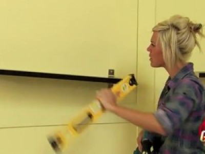 Кривой глаз (World's Worst Handyman Prank)