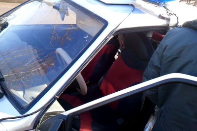 Бомж буянит