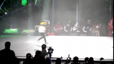 6 летняя девочка уничтожает танцпол =)