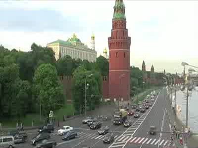 Лёня с ведерком на голове