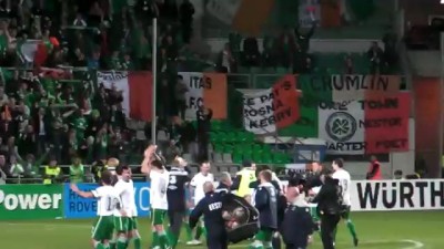 Cunningham Celebrating With The Irish Players!