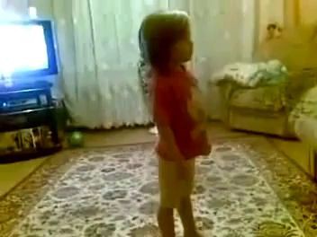 девочка-ругается