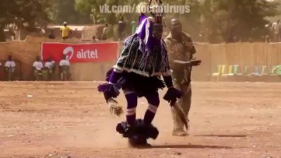 Шаман угарающий под лезгинку