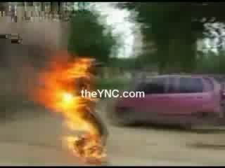 Поджог себя в знак протеста