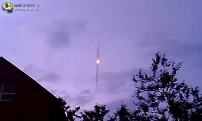 Самолет