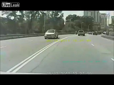Лобовое столкновение на встречке.