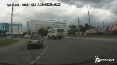 Уверено шёл