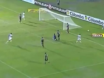 Отпразновали гол в....луже