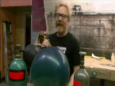 Гелий и гексофторид серы1