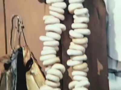 Губит людей не пиво, Губит людей вода!