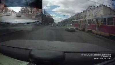 Самое глупое ДТП 12.04.15 Екатеринбург