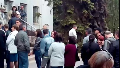 11мая Мариуполь Ильичёвский райсовет голосование очередь в 8 утра
