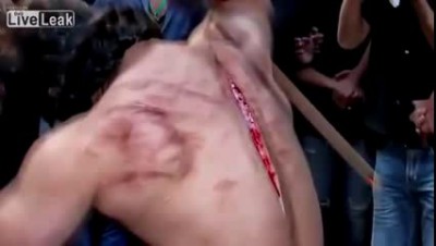 Мечём по спине