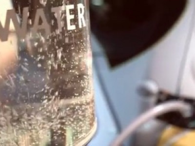 Phinergy drives car by metal, air, and water