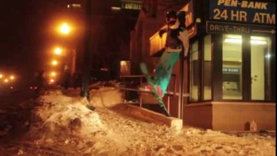 Лыжник подвис !