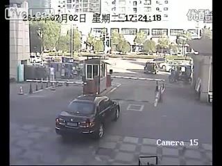 задавил ребенка