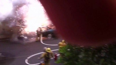 Взрыв горящей машины...