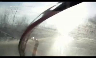Чуть в зад не приехал... и вытряхнул кирпичи