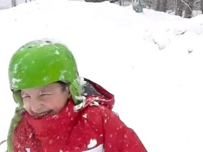 снежком в голову