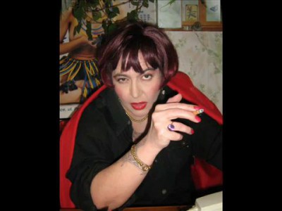 Нам требуется секретарша...