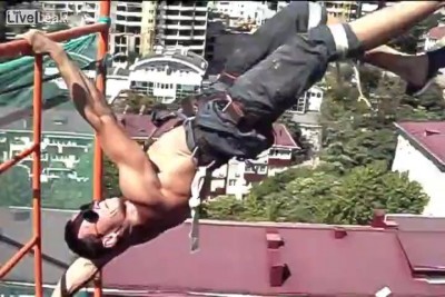 Бесстрашный русски парень