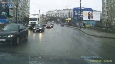 Страшная смерть возле Мурманского Окея