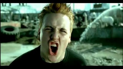 Papa Roach - She Loves Me Not