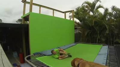 Прыжок на батут