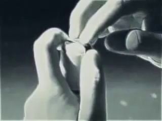 Брюс Ли зажигает спички нунчаками.avi