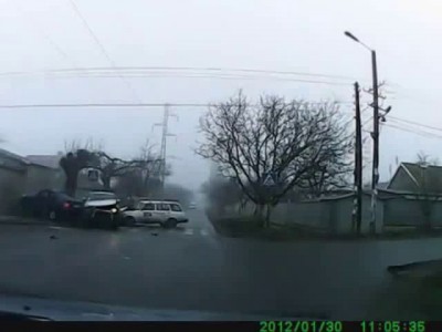 Не пропустил помеху справа