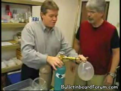 Гелий и гексофторид серы2