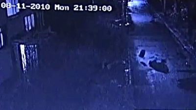 убили колесом