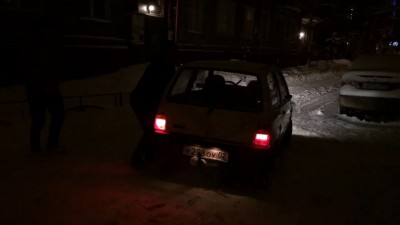 Разворот в узком переулке