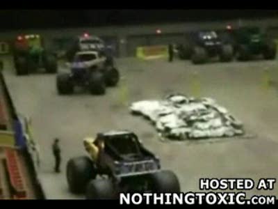 не заметил машинку.