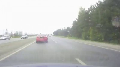 пьяный лихач, уверенный в себе на все 100%