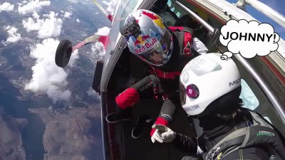 Скайдайвинг в замедленном движении с Jokke Sommer